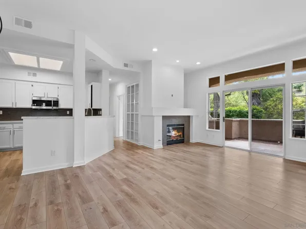 11360 Camino Playa Cancun Unit 7, San Diego, CA 92124