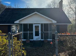 115 Weeping Oak Dr, Spartanburg, SC 29303