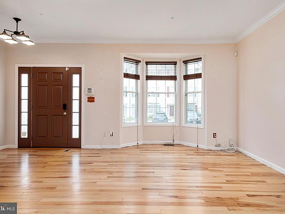 5th image of 7935 Beach Plum Ln