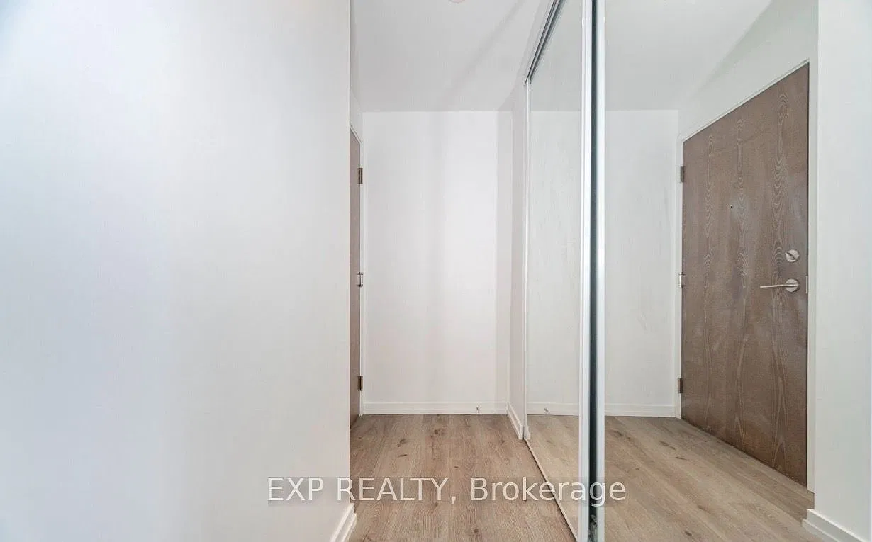 2 bed, $2,700 — Photo 4