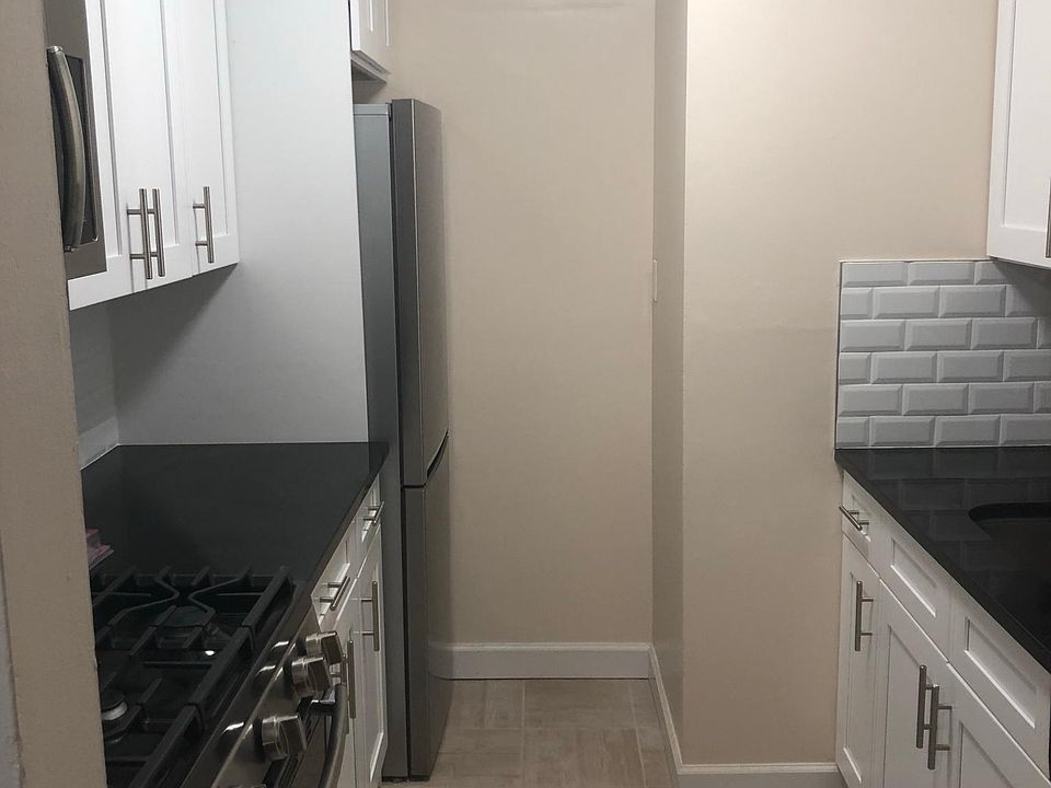 1st image of 1910 Parsons Blvd APT 4C