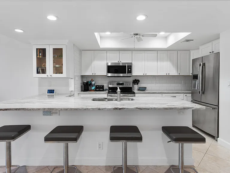 2488 Harbour Cove Dr — Photo 17