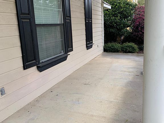 4th image of 1051 Elm Dr