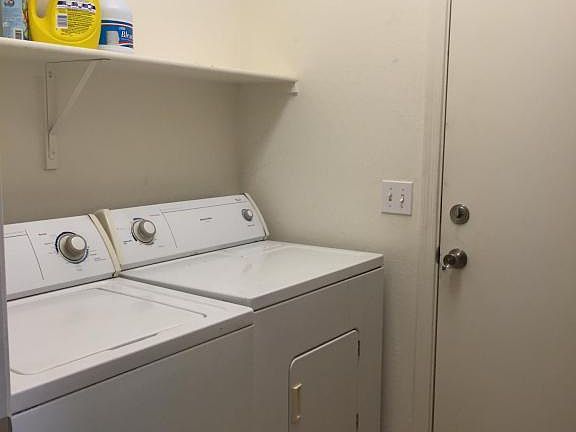 5th image of 17330 W Woodlands Ave