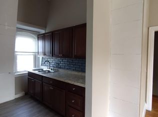 192 Summit St #3R, Pawtucket, RI 02860