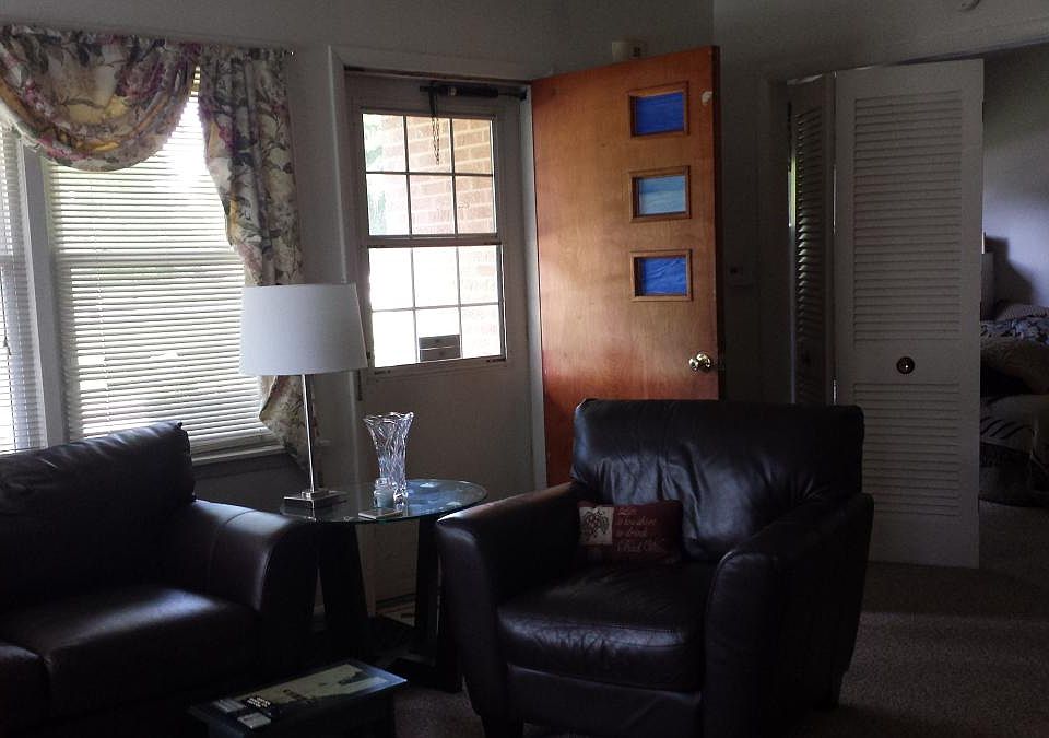 2nd image of 122 Broadway St