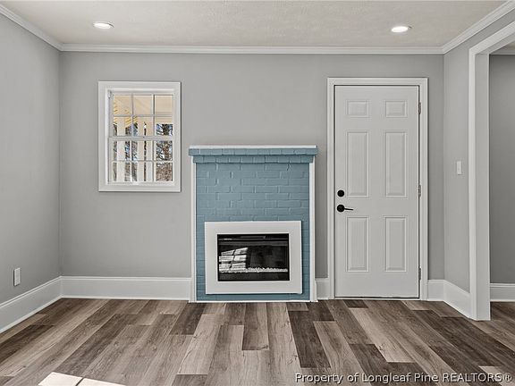 5th image of 526 Stevens St