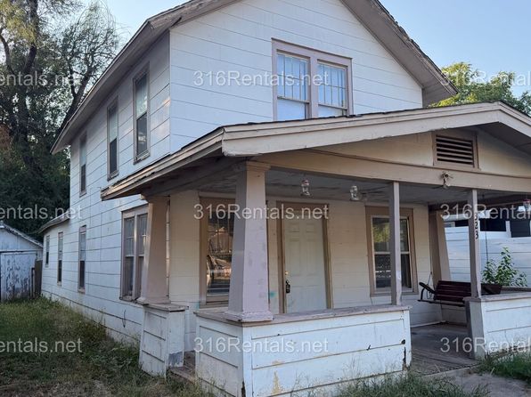 323 N Topeka St