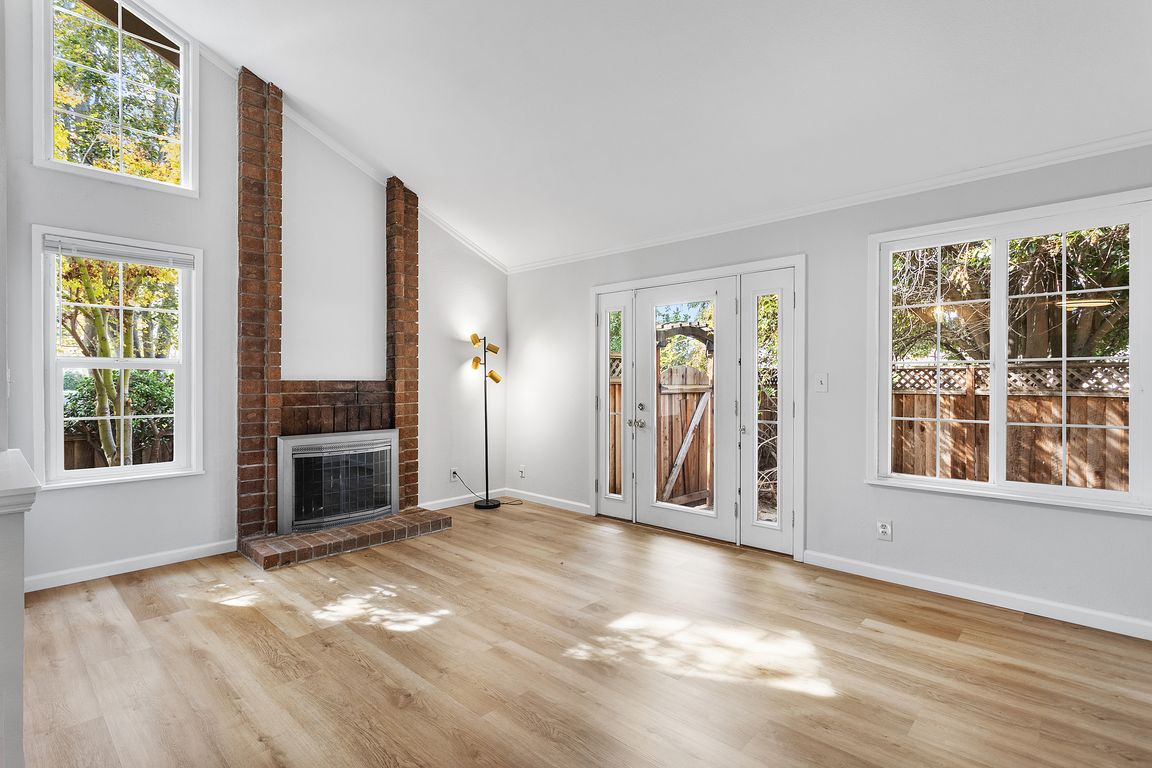 next background image