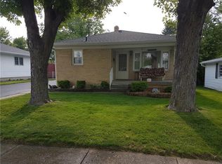 12 Chester Dr, Beech Grove, IN 46107