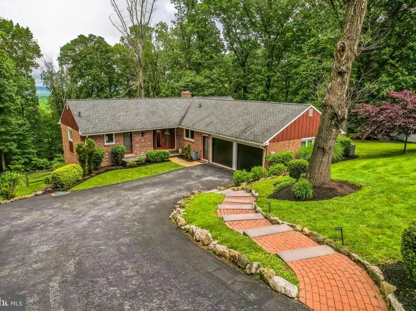 175 Gulph Hills Rd, Wayne, PA 19087