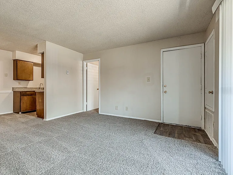 Riverchase Apartments — Photo 48