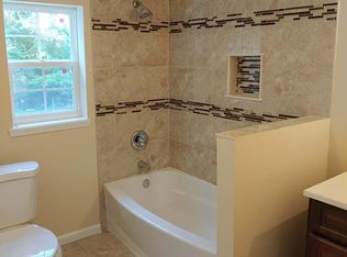 3210 Groveton St, Alexandria, VA 22306