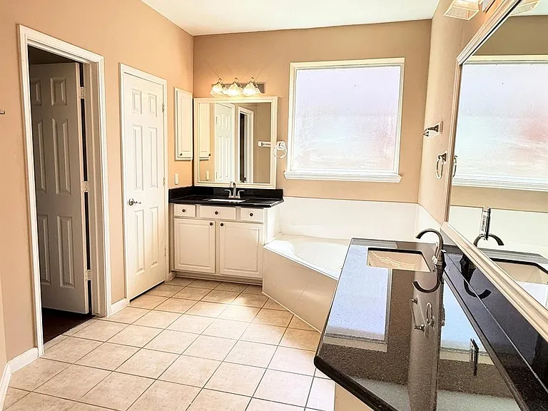 2214 Jurgensen Ln — Photo 20