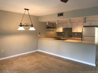 8232 SW 103rd Ave, Miami, FL 33173