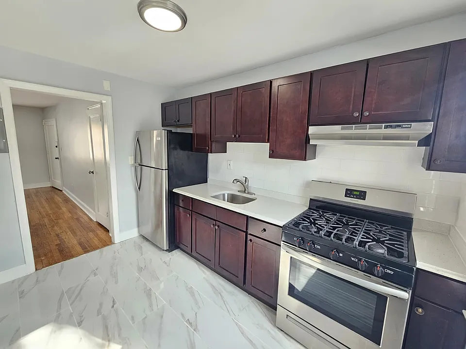 352 S Center St #2
