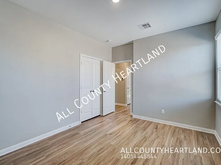 309 E Georgia Ter — Photo 14