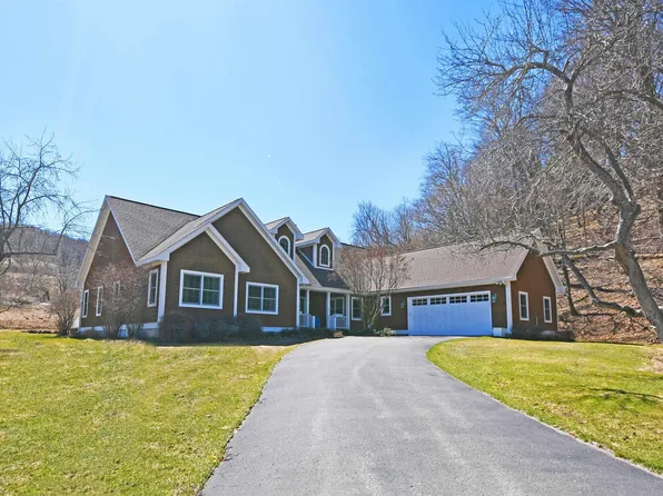 11001 W Pitch Apple Ln, Empire, MI 49630