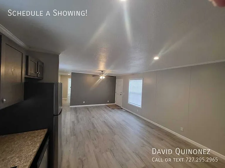 248 S Blackwood Dr — Photo 3