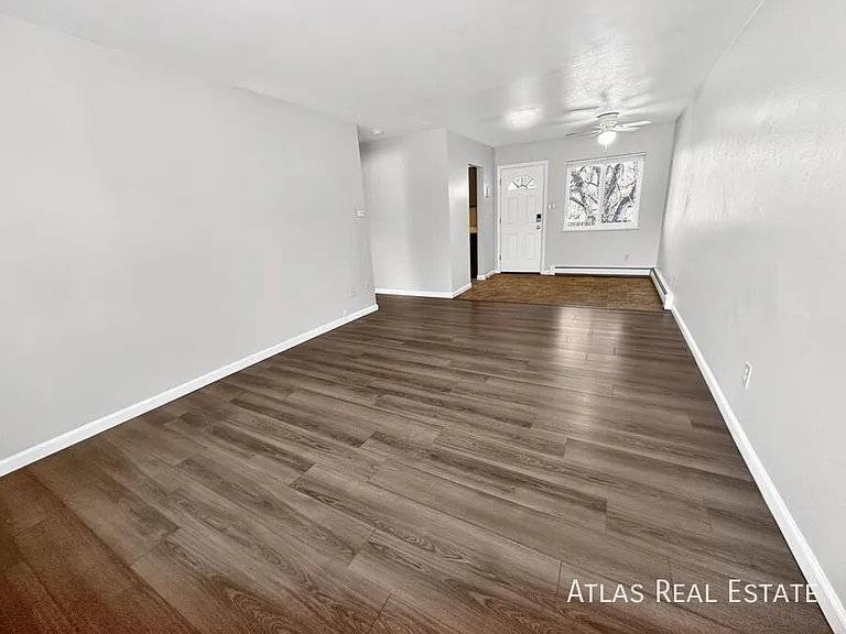 4357 N Chestnut St #202 — Photo 7