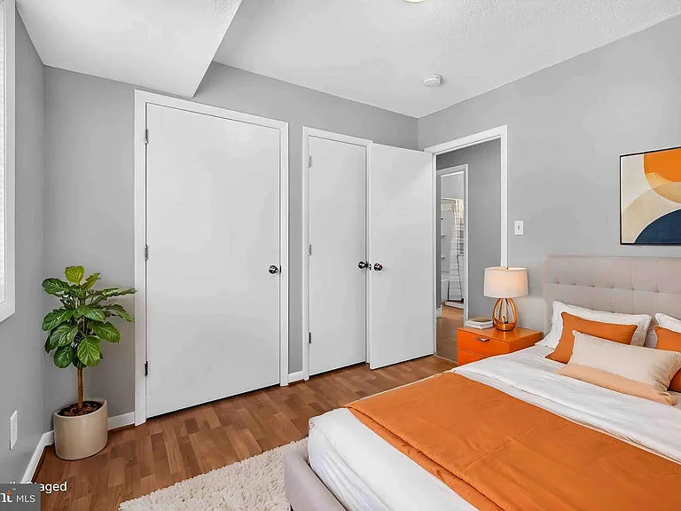 625 Chesapeake St SE #301 — Photo 13