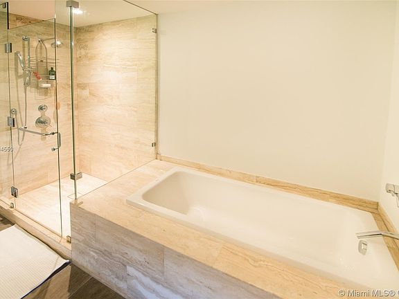 5th image of 2900 NE 7th Ave Unit 1903