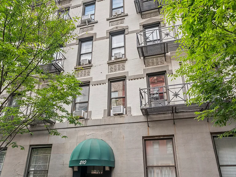 210 E 84th St #2A — Photo 22