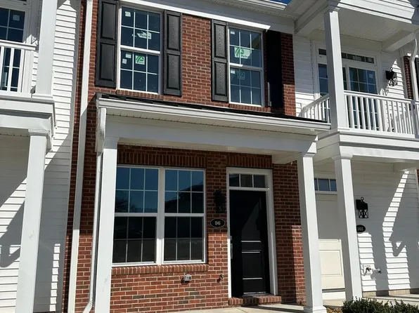 96 Cedar Cir, Levittown, PA 19055