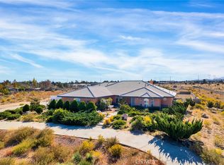 7175 White Fox Trl, Phelan, CA 92371