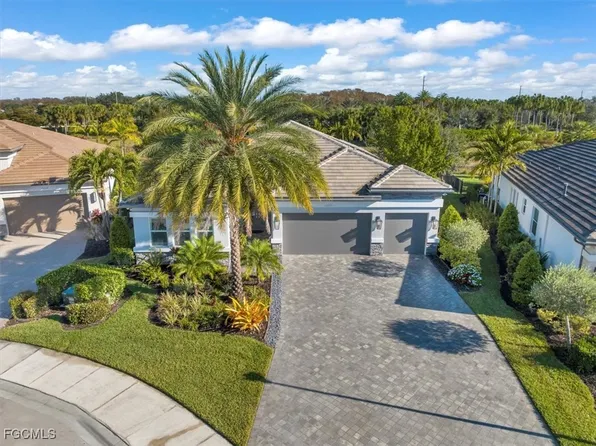 11230 Daphne Ct, Naples, FL 34120