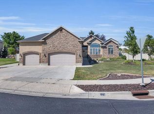 225 E Hansen Rdg, Lehi, UT 84043
