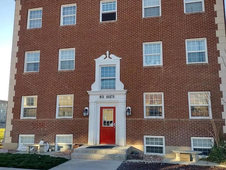 83 N 100 W — Photo 6