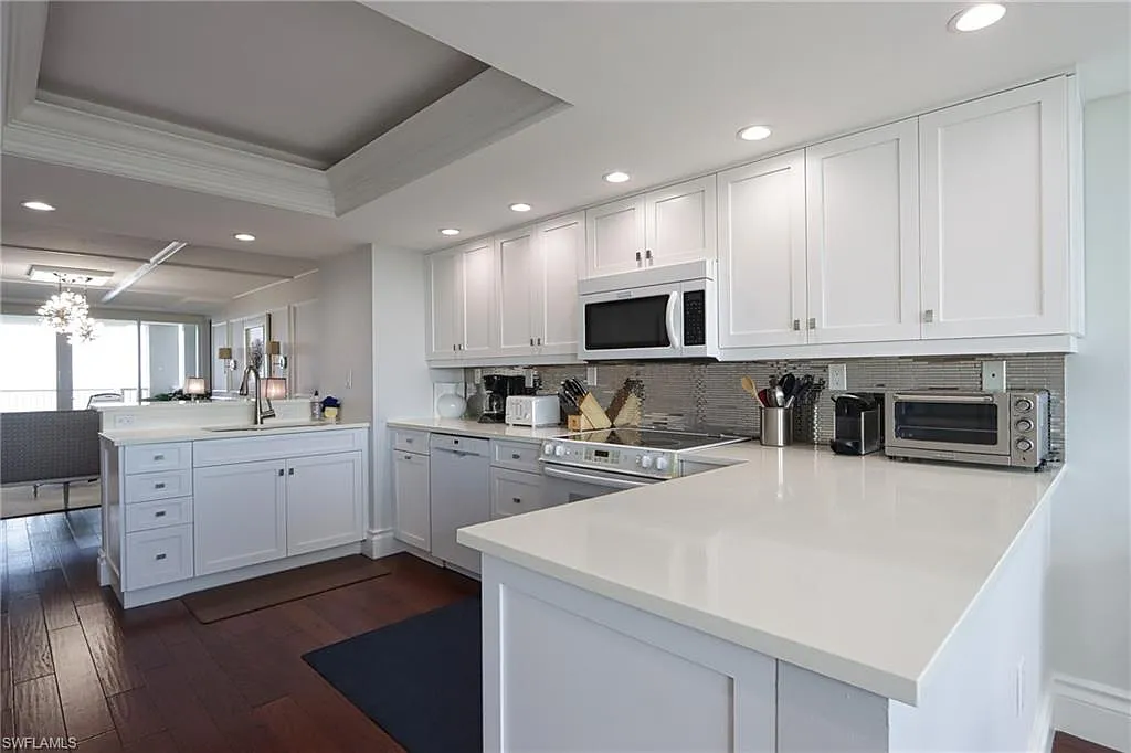 2 bed, 2.0 bath, 1900 sqft, $19,500 — Photo 3