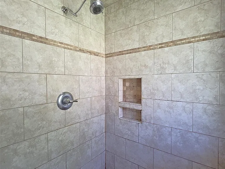 1052 Rembrandt Dr SW — Photo 16