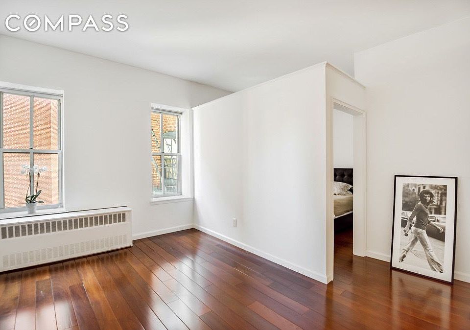 1st image of 99 Bank St APT 4E