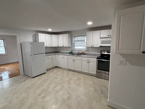 (undisclosed Address), Manchester, NH 03102