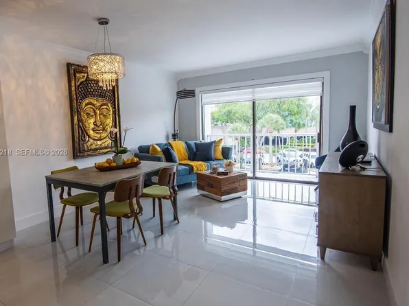 1650 NE 115th St APT 302, Miami, FL 33181