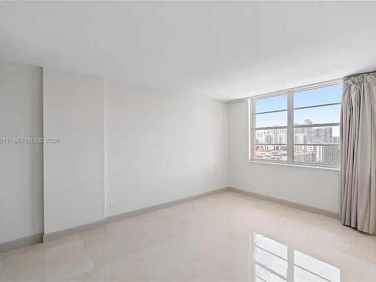250 174th St #1620 — Photo 14