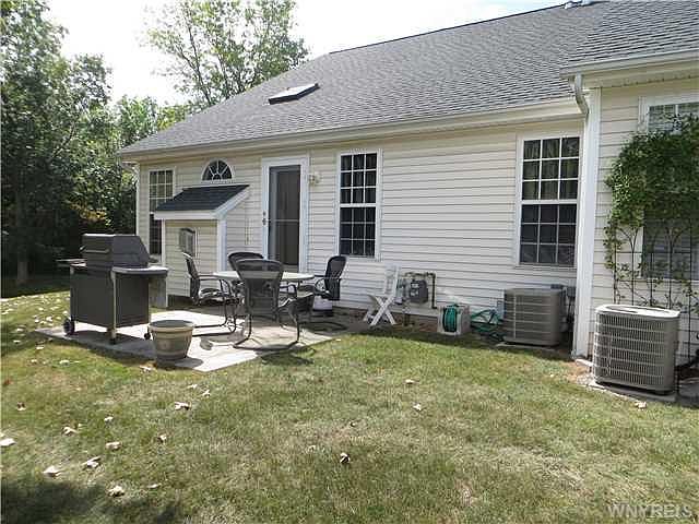 2nd image of 8 Astor Ridge Dr APT D