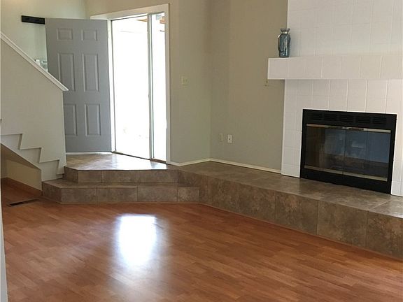4th image of 11324 87th Avenue Ct SW