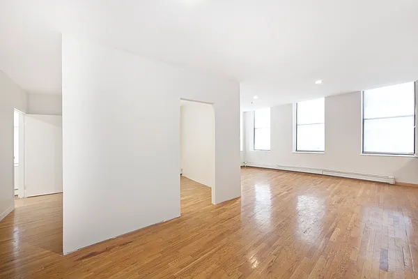 Rented by R New York | media 25