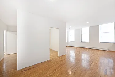 Rented by R New York