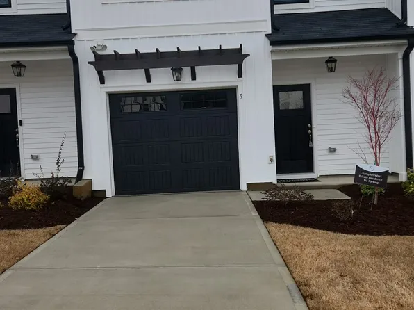 5 N Lenny Dr, Clayton, NC 27520