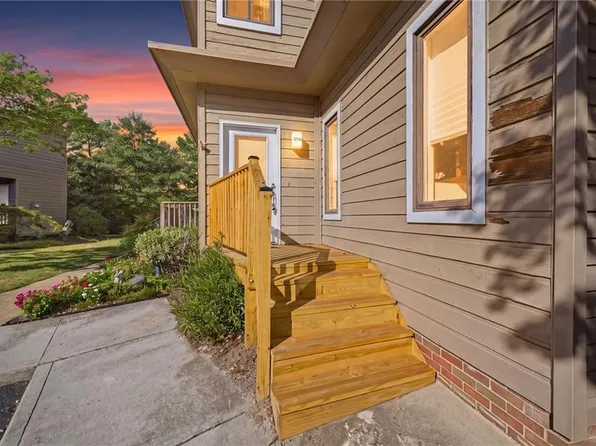 2724 Manoomin Pl, Virginia Beach, VA 23451