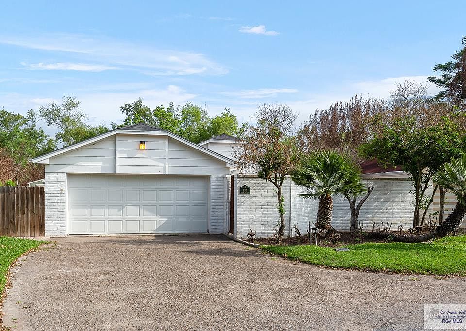 1st image of 190 Palma Del Lago Cir