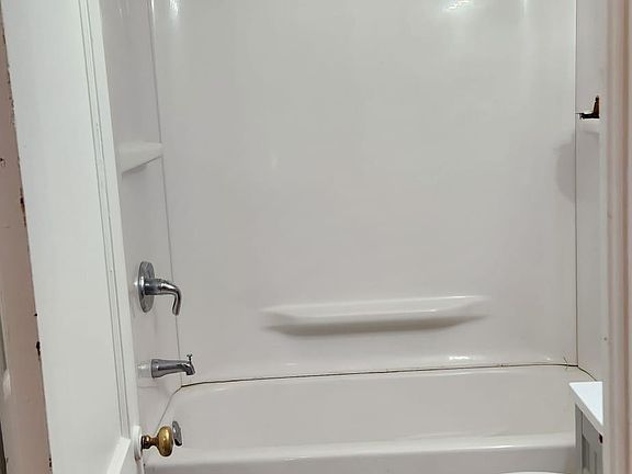 3rd image of 2101 W 2nd Ave