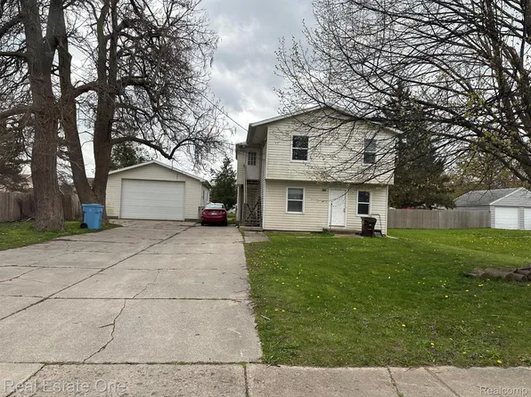 2223 W Jolly Rd, Lansing, MI 48911
