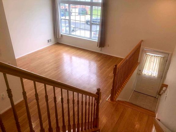 3rd image of 287 Surf Dr #287