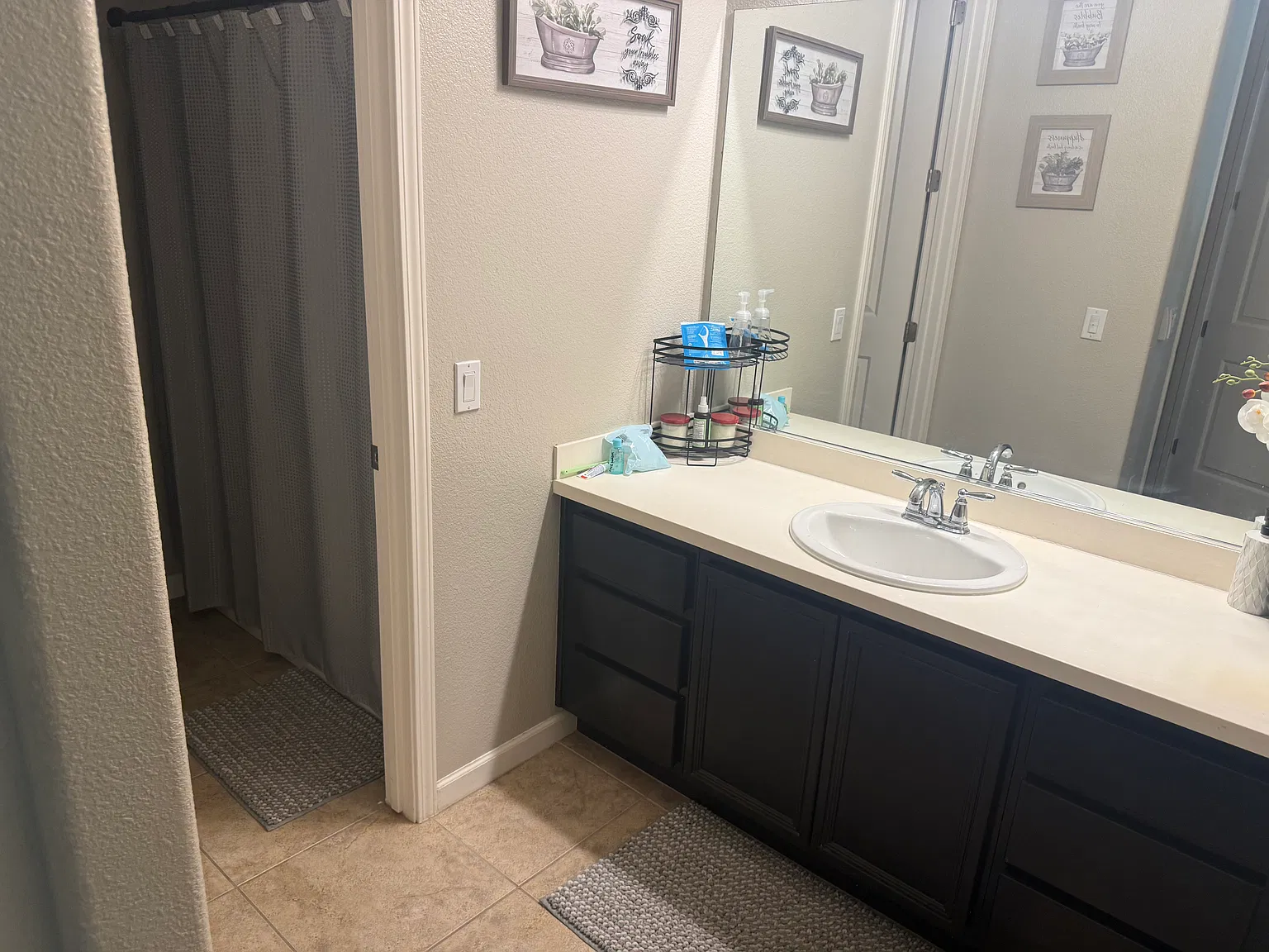 3 bed, 2600 sqft, $4,200 — Photo 4