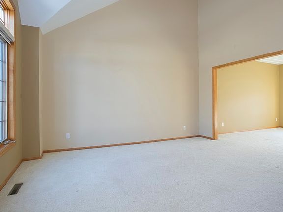 5th image of 14325 42nd Ave N